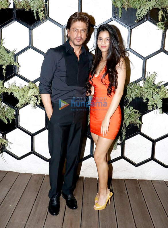 shah rukh khan alia bhatt sonam kapoor jacqueline fernandez and others at arth lounge opening bash 11