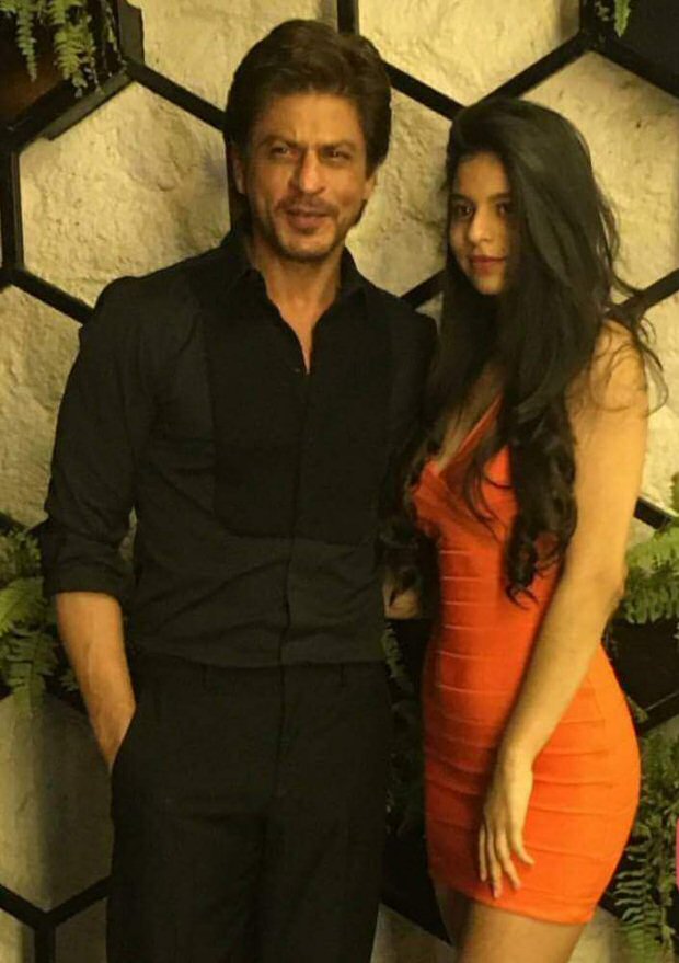Shah Rukh Khan's daughter Suhana Khan steals the limelight at Gauri Khan's restaurant opening-3