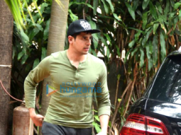 Sidharth Malhotra snapped in Bandra