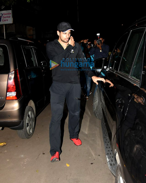 Sidharth Malhotra snapped post a meeting at the Matrix office Sidharth Malhotra snapped post a meeting at the Matrix office