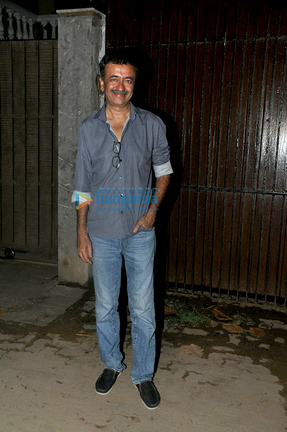 sonam and raju hirani snapped in juhu 5