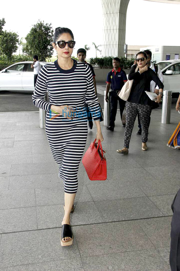 sridevi and ileana dcruz snapped at the airport 6