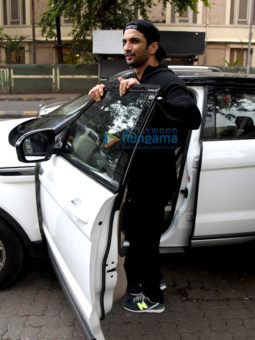 Sushant Singh Rajput snapped post a meeting in Bandra