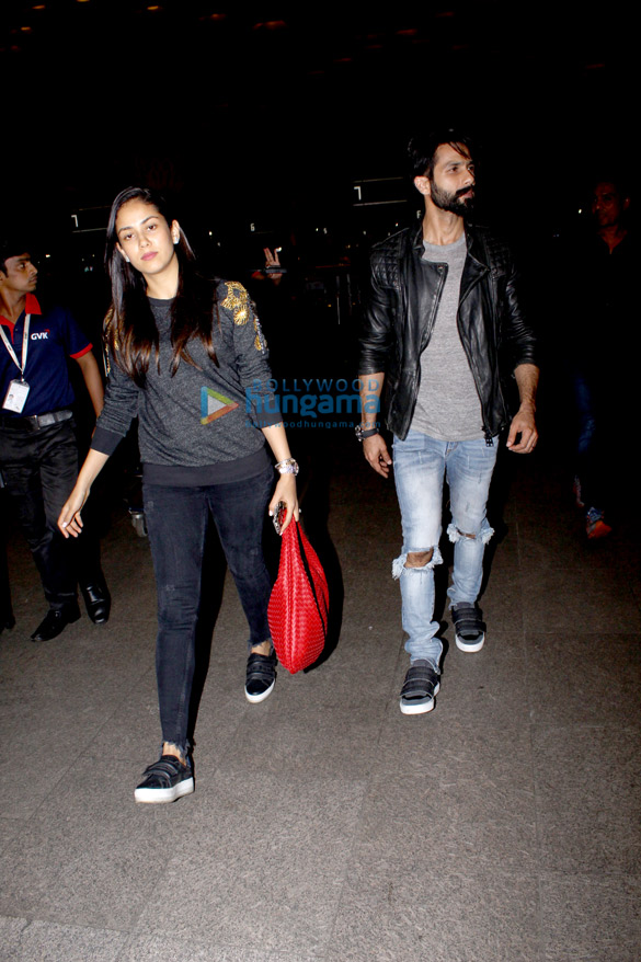 the hunky shahid kapoor and his wife mira esha deol and her husband bharat snapped at the airport 3