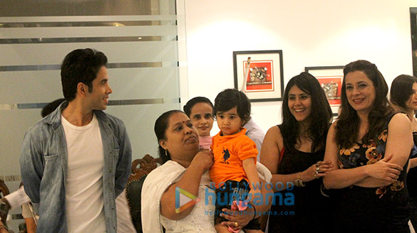 tusshar kapoor celebrates son laksshyas 1st birthday at his home in juhu 18