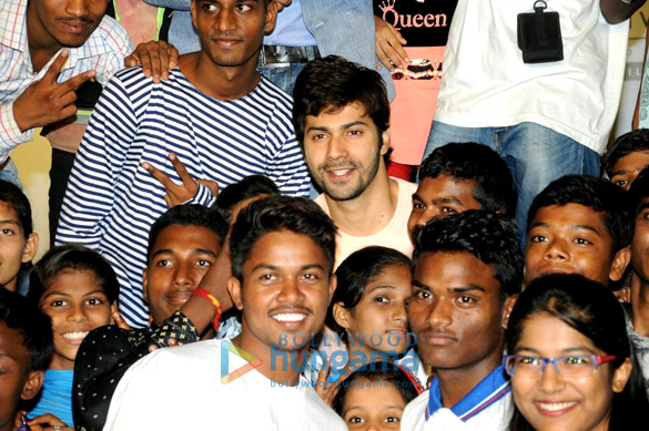 Varun Dhawan and others grace the launch of the ‘India Alive Short Film Festival’ Varun Dhawan and others grace the launch of the ‘India Alive Short Film Festival’