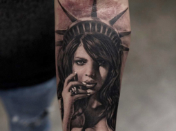 WOW! This fan gets a tattoo of Priyanka Chopra as Statue of Liberty and it is awesome