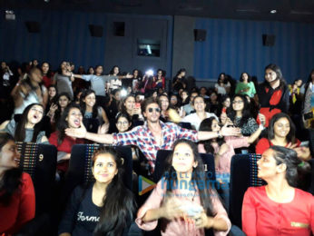 WOW! When Shah Rukh Khan met all the Sejals in Ahmedabad WOW! When Shah Rukh Khan met all the Sejals in Ahmedabad