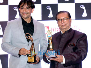 Zeenat Aman, Gulshan Grover, at NRI Achievers Award at The Club