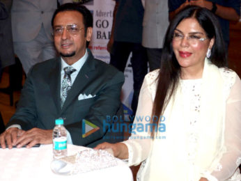 Zeenat Aman, Gulshan Grover, at NRI Achievers Award at The Club