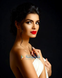 Celebrity Photos of Sonali Raut