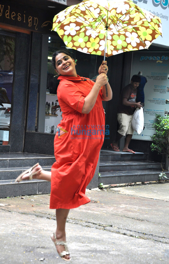 ace film maker nitesh tiwari and his wife ashwiny iyer tiwari snapped together 2