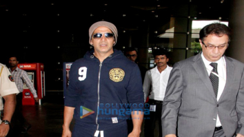 Akshay Kumar, Sushant Singh Rajput, Mira Kapoor snapped at the airport