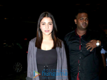 The gorgeous Anushka Sharma and the eternal superstar Shahrukh Khan depart for Dubai
