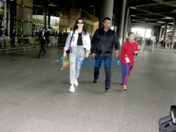Anushka Sharma snapped while arriving back from New York
