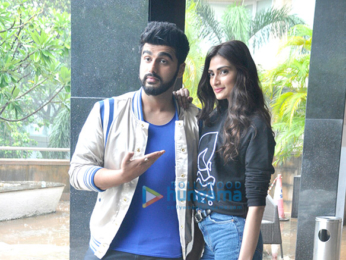 Arjun Kapoor and Athiya Shetty snapped promoting the film Mubarakan