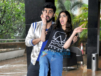 Arjun Kapoor and Athiya Shetty snapped promoting the film Mubarakan