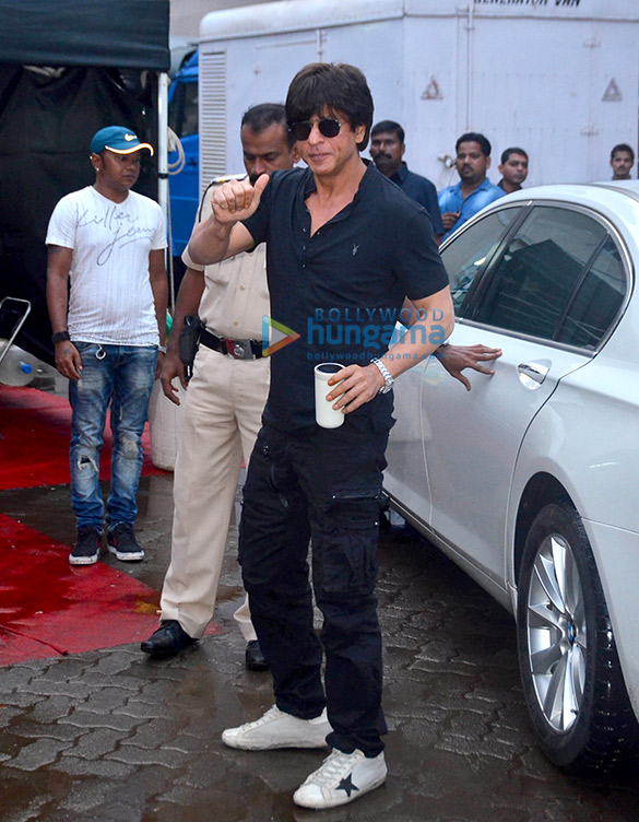 bollywood superstar shah rukh khan snapped at the promotions of his film jab harry met sejal 3