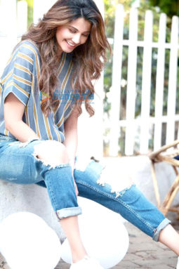 Celebrity Photo Of Daisy Shah