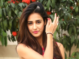 Disha Patani OPENS UP About Baaghi 2, Tiger Shroff & Ranbir Kapoor| M.S. Dhoni: The Untold Story | IIFA New York