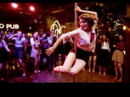 WOW! Jacqueline Fernandez does this pole dance for A Gentleman and we can’t stop looking at it