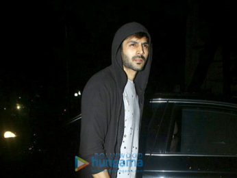 Kartik Aaryan snapped in Juhu