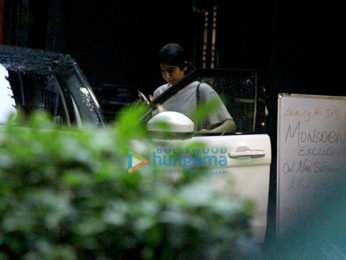 Khushi Kapoor snapped post salon session in Juhu