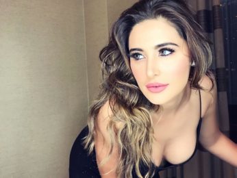 BURNING HOT! Sexy Nargis Fakhri sets the INTERNET ON FIRE with this sizzling photograph BURNING HOT! Sexy Nargis Fakhri sets the INTERNET ON FIRE with this sizzling photograph
