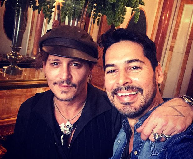 OMG! Dino Morea had a fan moment meeting Pirates of The Caribbean star Johnny Depp1