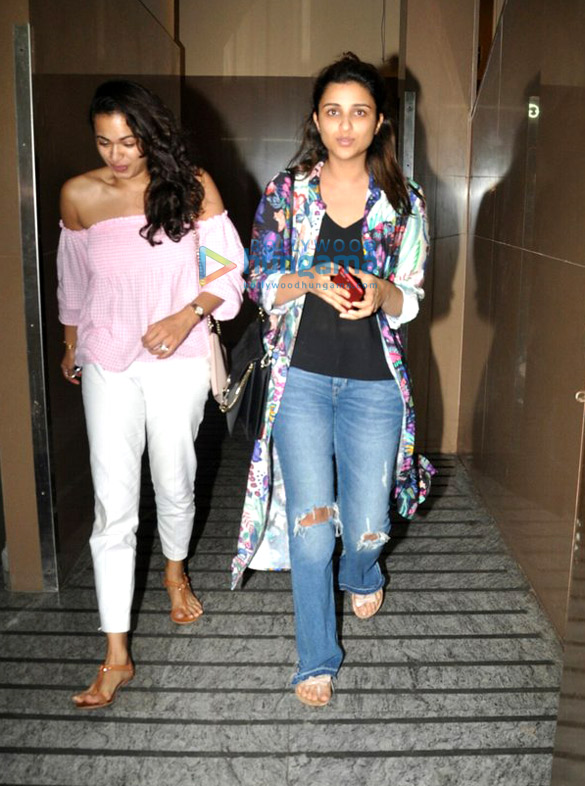 Parineeti Chopra snapped post a movie screening at Juhu PVR Parineeti Chopra snapped post a movie screening at Juhu PVR