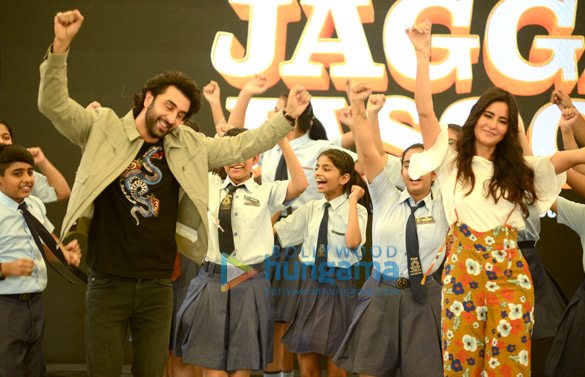 ranbir kapoor and katrina kaif promote their film jagga jasoos at ryan international school 4