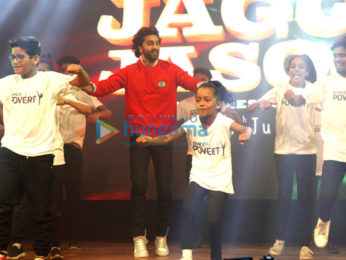 Ranbir Kapoor promotes 'Jagga Jasoos' as he interacts with kids