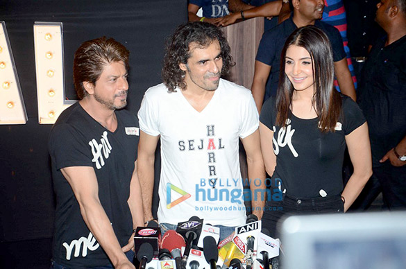 shah rukh khan and anushka sharma at jab harry met sejal new song launch beech beech mein 3