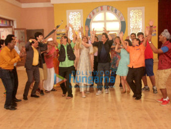 Shah Rukh Khan and Anushka Sharma visit Tarak Mehta Ka Ooltah Chashmah set for Jab Harry Met Sejal promotions