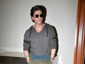 Shah Rukh Khan snapped promoting at 'Jab Harry Met Sejal'