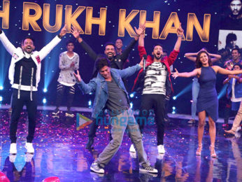 Shah Rukh Khan and Imtiaz Ali promote 'Jab Harry Met Sejal' on Dance+