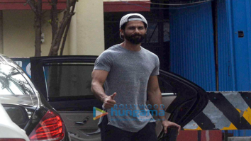 Shahid Kapoor snapped at gym