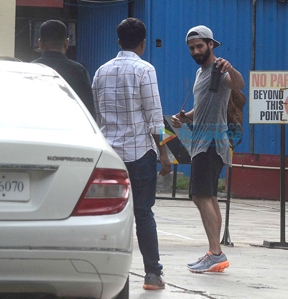 shahid kapoor snapped at gym 6