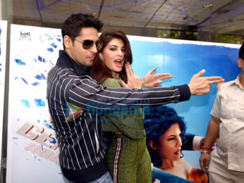 Sidharth Malhotra and Jacqueline Fernandez snapped at the trailer preview of ‘A Gentleman’ Sidharth Malhotra and Jacqueline Fernandez snapped at the trailer preview of ‘A Gentleman’