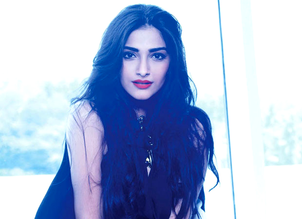 Sonam Kapoor Stardust Magazine Photoshoot Pictures, Sonam Kapoor