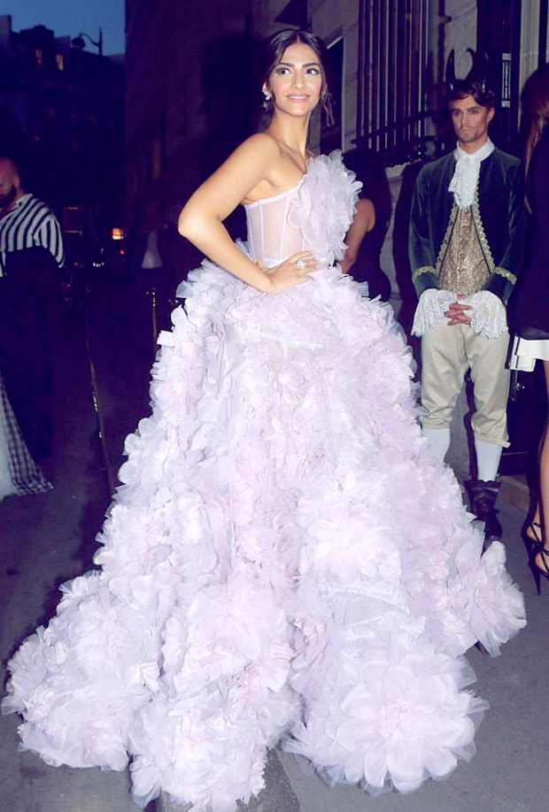 Sonam Kapoor stuns in a beautiful lilac gown at the Paris Couture Week after party-4