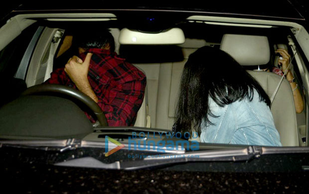 The granddaughter of a megastar was hiding her face when paparazzi spotted her with a friend-1