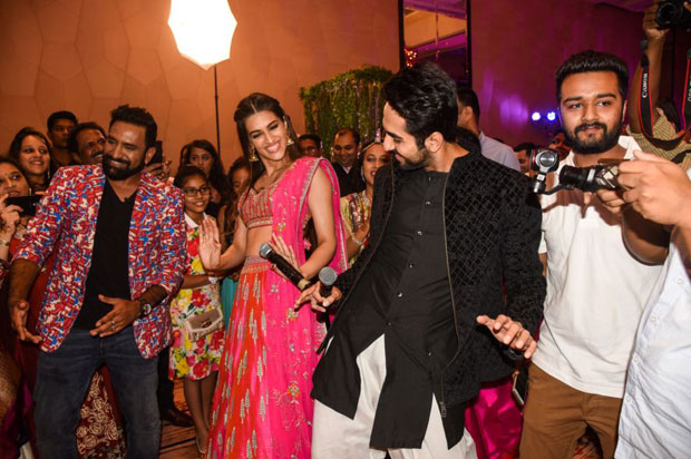 When Ayushmann Khurrana, Kriti Sanon gate crashed an engagement party-3