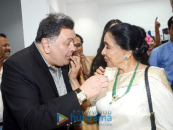 Asha Bhosle's grand-daughter Zanai Bhosle turns enterpreneur with iAzure