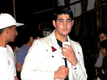 Aarav Kumar snapped with friends in Khar