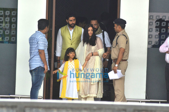 Abhishek Bachchan, Aishwarya Rai Bachchan, and Aaradhya Bachchan return from Allahabad after immersing Aishwarya father’s ashes