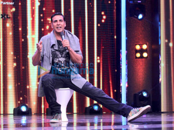 Akshay Kumar promotes 'Toilet – Ek Prem Katha' on Amul Sa Re Ga Ma Pa Li'l Champs