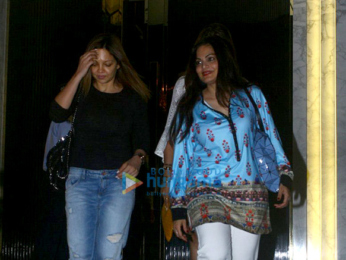 Alvira Agnihotri, Gauri Khan and others snapped post dinner at Arth, Bandra