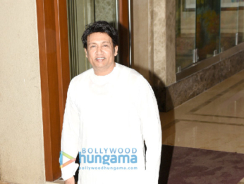 Bollywood celebs visit Sanjay Dutt's residence to take Lord Ganesha's blessings