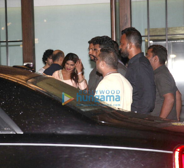 celebs at arpita khans house for ganesh chaturthi celebrations 4